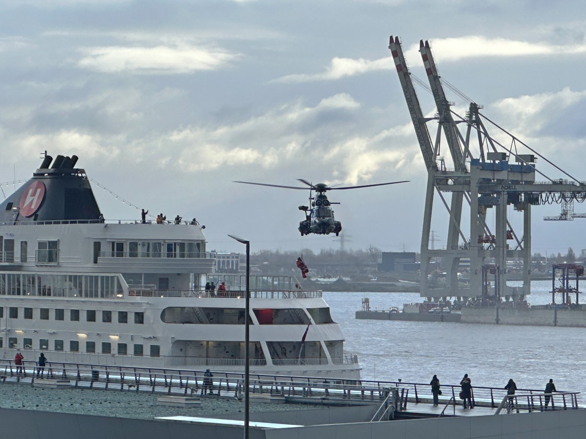 Aufregung am Cruise-Terminal Altona in Hamburg.