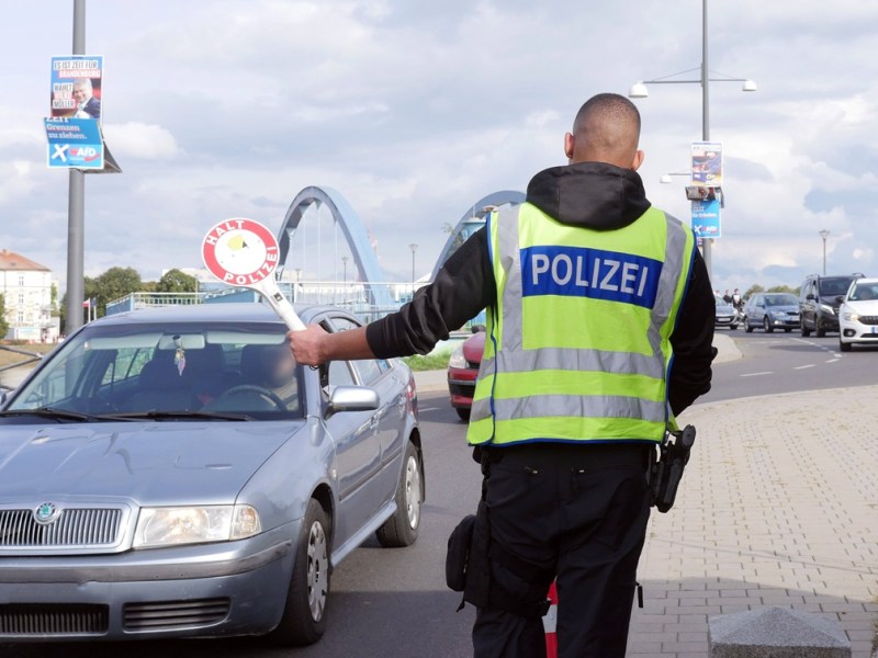 Polen macht Grenzen dicht – Ostsee-Urlauber spüren harte Konsequenzen! „Frechheit“